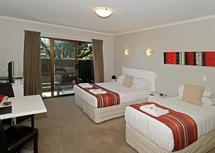 Airport Harbour Motel